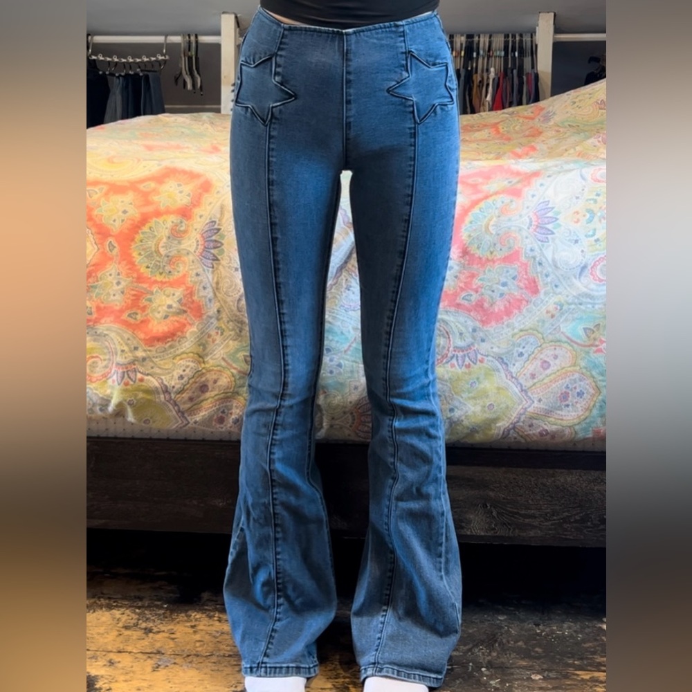Rock & Roll Cowgirl Pull On Flare Women Jeans